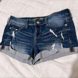 Express jean shorts size 10